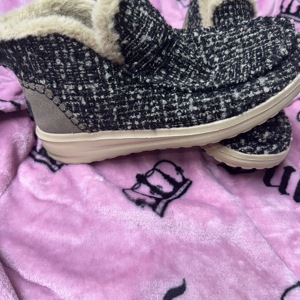 Hey Dude Slip On booties